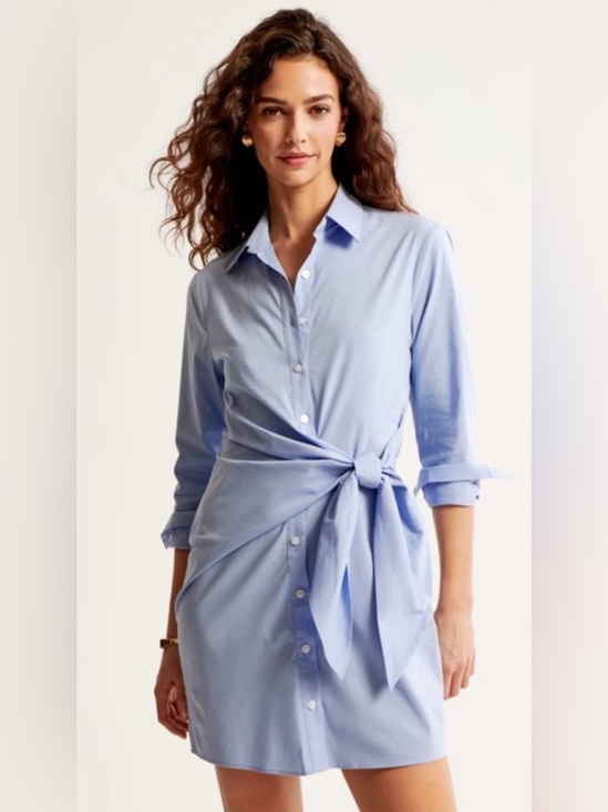 Abercrombie & Fitch Tops - Abercrombie & Fitch Light Blue Tie-Waist Button Down Shirt